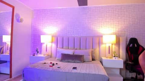 Snapshot of celeste_017 chatting on 01.08.25 Celeste online show from 01.08.25