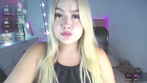 Snapshot of celeste__sweetx chatting on 10.22.25 Celeste Sweet online show from 10.22.25