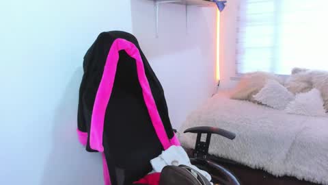 celeste_bonnet1 online show from 11.08.25