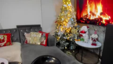 mia  sofiabohorquez INSTAGRAM online show from 12.22.25