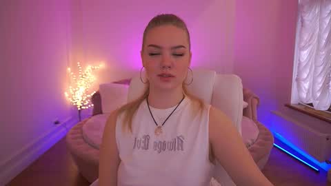 celestenoirr online show from 12.18.25