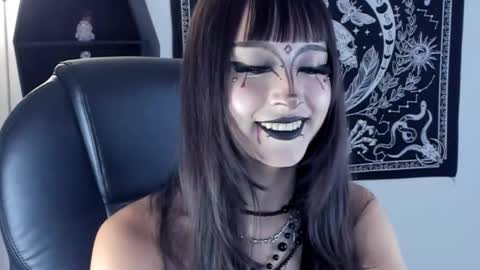 Snapshot of celestical chatting on 10.31.25 online show from 10.31.25