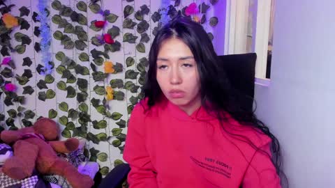 Snapshot of celestinepurple chatting on 01.04.25 Celestineeeeee online show from 01.04.25