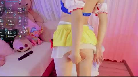        700   110 p  online show from 04.17.26