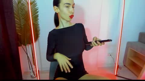 Celine Roxelle online show from 10.21.25