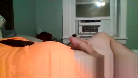 Snapshot of cervixpainter27 chatting on 10.31.25 cervixpainter27 online show from 10.31.25