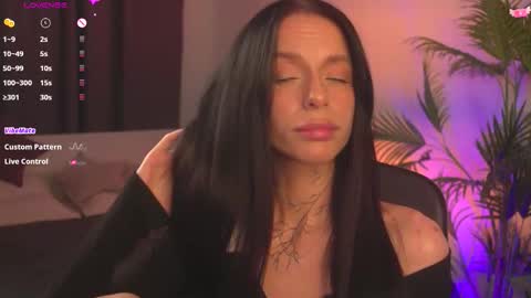 Casey online show from 11.18.25