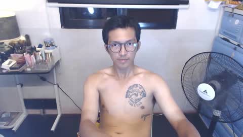 Snapshot of chaelshiecumsalot chatting on 12.11.24 ChaelskieCumMachine online show from 12.11.24