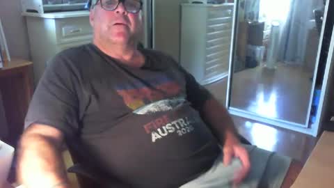 Chalky online show from 01.12.25