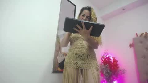 Charlotte Grey online show from 01.12.25