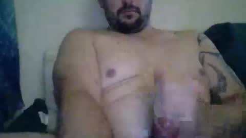 Snapshot of champagneandbitches chatting on 10.27.25 champagneandbitches online show from 10.27.25