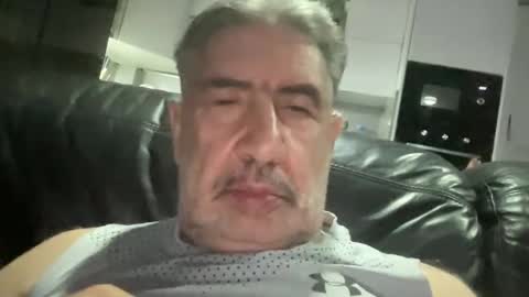 Snapshot of champsex305610 chatting on 11.26.25 champsex305610 online show from 11.26.25