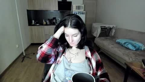 Snapshot of chanel_5984263 chatting on 11.15.25 Vika online show from 11.15.25