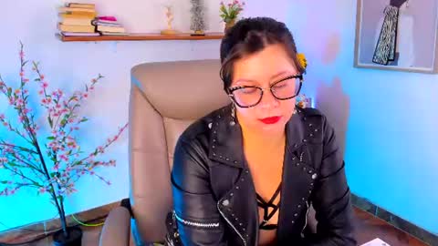 Snapshot of chanell_taylor_ chatting on 06.22.26 chanell online show from 06.22.26