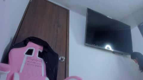 Snapshot of chanellgv chatting on 02.27.25 Chanell online show from 02.27.25