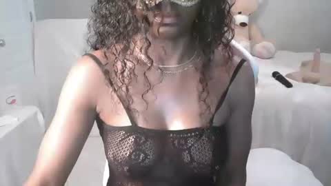 Snapshot of channel404 chatting on 11.11.25 Savana online show from 11.11.25