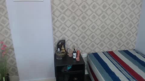 Snapshot of chantal_taylor_ chatting on 12.21.24 Raquel online show from 12.21.24