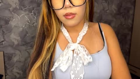 Snapshot of chantaycefalo chatting on 12.05.25 Ayano online show from 12.05.25