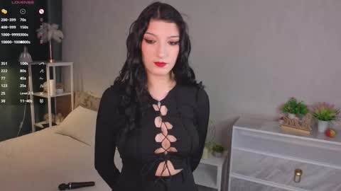 Snapshot of chantelcutty chatting on 10.27.25 Amelia online show from 10.27.25