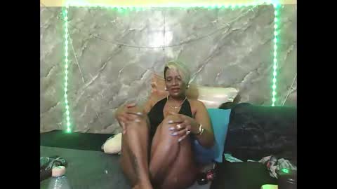 Snapshot of chanz10172 chatting on 09.29.25 Zaria Vixen online show from 09.29.25