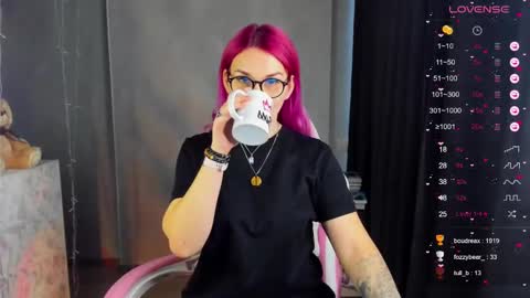 Snapshot of chaoka_ chatting on 01.19.25 Suzanna Snow online show from 01.19.25