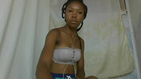 Snapshot of chariola0101 chatting on 01.26.25 chariola0101 online show from 01.26.25