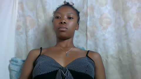 Snapshot of chariola0101 chatting on 02.01.25 chariola0101 online show from 02.01.25