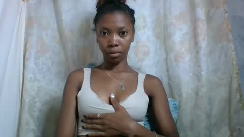 Snapshot of chariola0101 chatting on 02.01.25 chariola0101 online show from 02.01.25