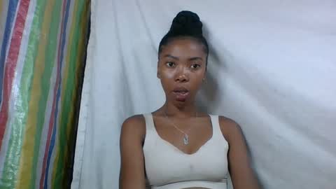 Snapshot of chariola0101 chatting on 02.02.25 chariola0101 online show from 02.02.25