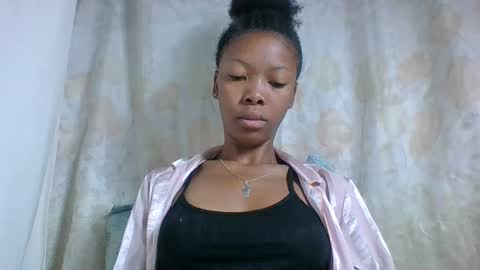Snapshot of chariola0101 chatting on 02.04.25 chariola0101 online show from 02.04.25