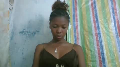 Snapshot of chariola0101 chatting on 02.14.25 chariola0101 online show from 02.14.25
