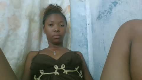 Snapshot of chariola0101 chatting on 02.14.25 chariola0101 online show from 02.14.25