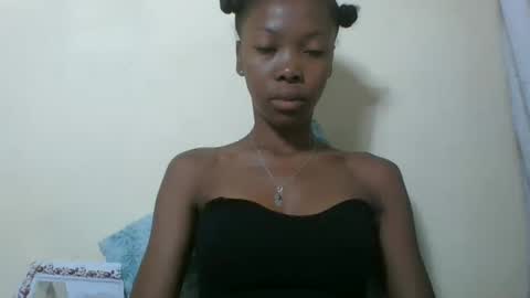 Snapshot of chariola0101 chatting on 02.23.25 chariola0101 online show from 02.23.25