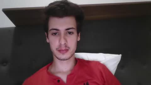 Snapshot of charismaticcharm chatting on 01.05.25 charismaticcharm online show from 01.05.25