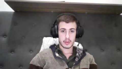 Snapshot of charismaticcharm chatting on 01.15.25 charismaticcharm online show from 01.15.25