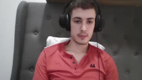 Snapshot of charismaticcharm chatting on 01.26.25 charismaticcharm online show from 01.26.25