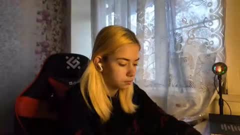 Nancy online show from 11.10.25