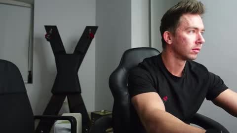 CHARLES LANE online show from 11.30.25