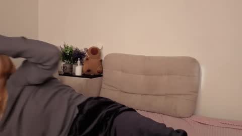 Ariel online show from 02.25.26