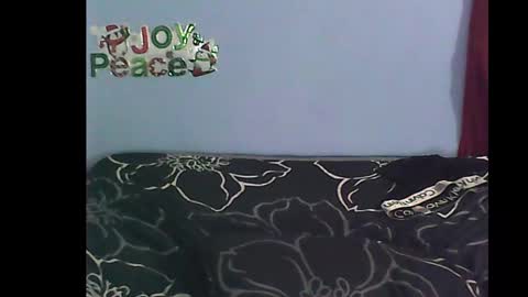 Snapshot of charley_quin chatting on 12.22.24 Charley quinn online show from 12.22.24