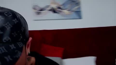 charlie_foxie online show from 04.12.26