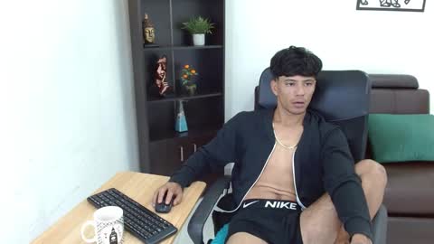 Snapshot of charlie_oconnor chatting on 01.15.25 Charlie oconnor online show from 01.15.25