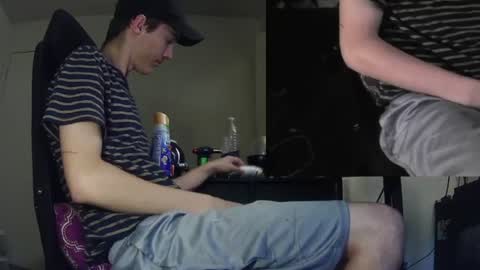 Snapshot of charlied09302 chatting on 07.13.26 char sexiness online show from 07.13.26