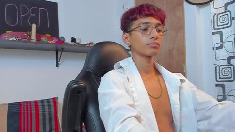 Charles Russo online show from 12.04.24