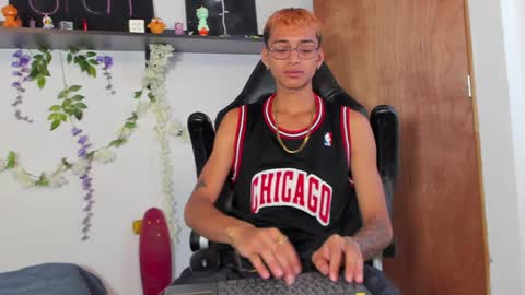 Charles Russo online show from 01.25.25