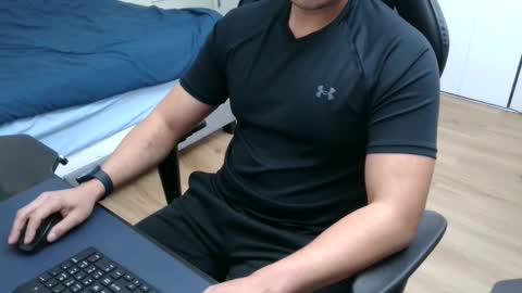 Snapshot of charliekkw chatting on 02.16.25 charliekkw online show from 02.16.25