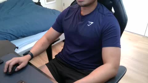 Snapshot of charliekkw chatting on 03.02.25 charliekkw online show from 03.02.25