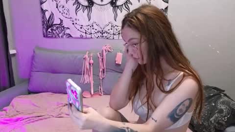 Snapshot of charliestormm chatting on 11.21.25 charliestormm online show from 11.21.25