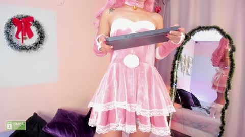 Snapshot of charloottee_1 chatting on 12.24.24 Char 3  Lets go for the 100 Thumb-Up   online show from 12.24.24