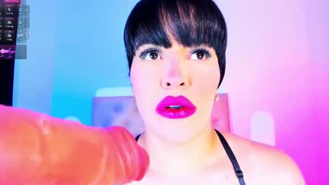 Charloott Evans online show from 02.21.25